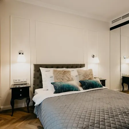 Exclusive Aparthotel 4*